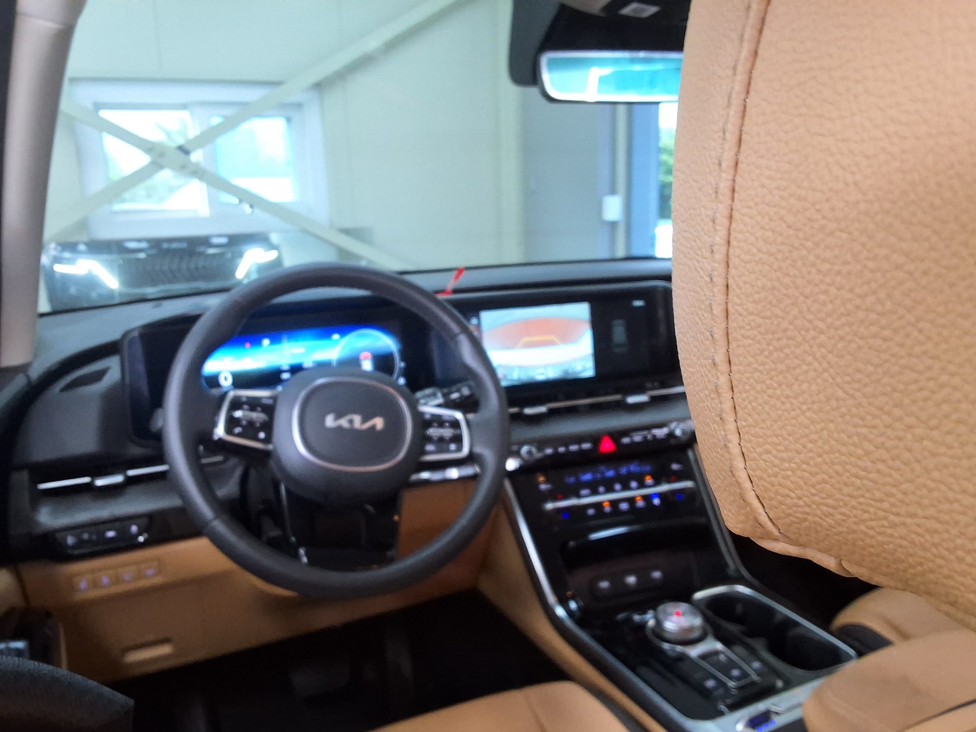 2023 - kia carnival