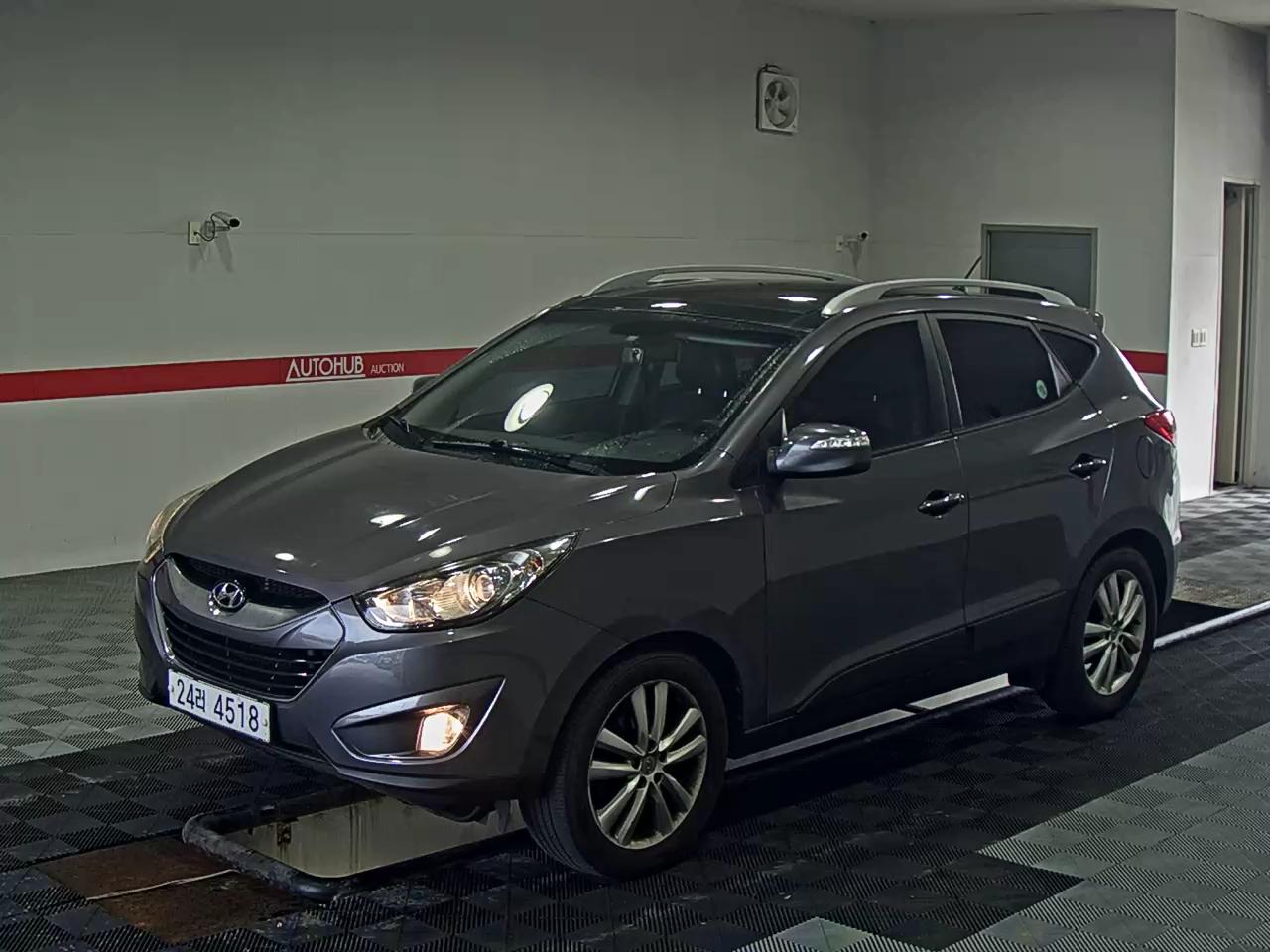 2012 - hyundai tucson