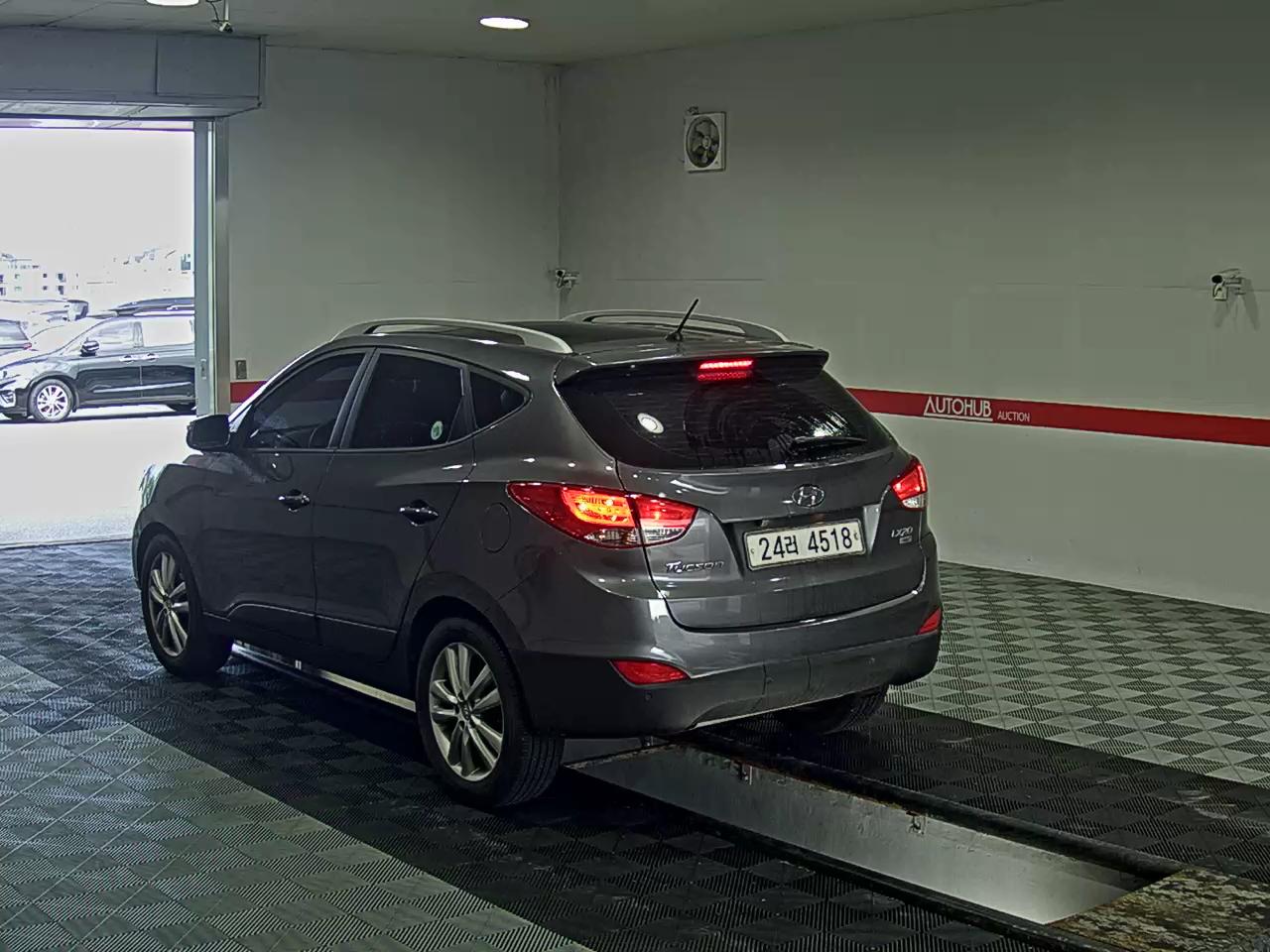 2012 - hyundai tucson