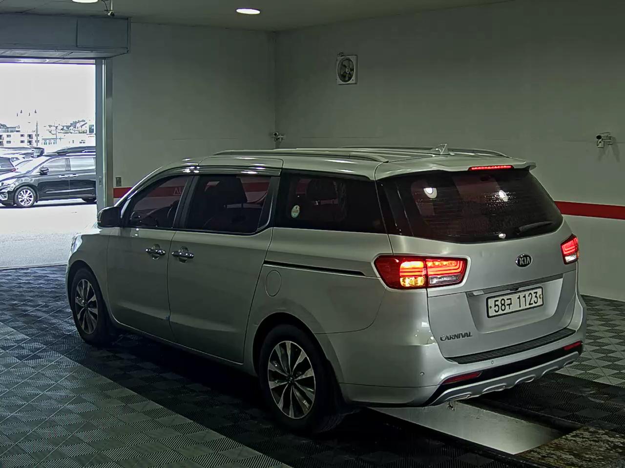 2015 - kia carnival