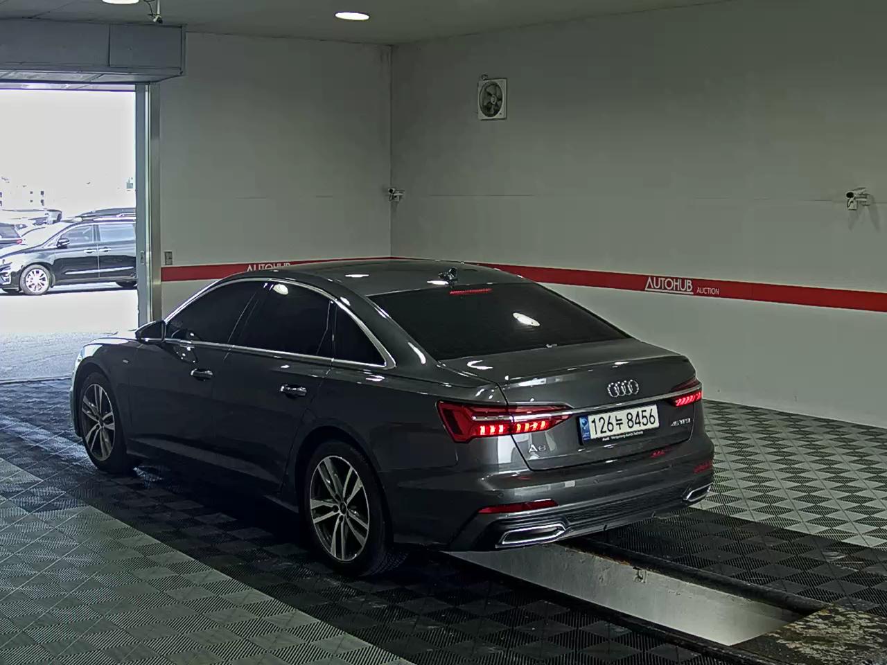 Audi A6 2023 — صورة 2
