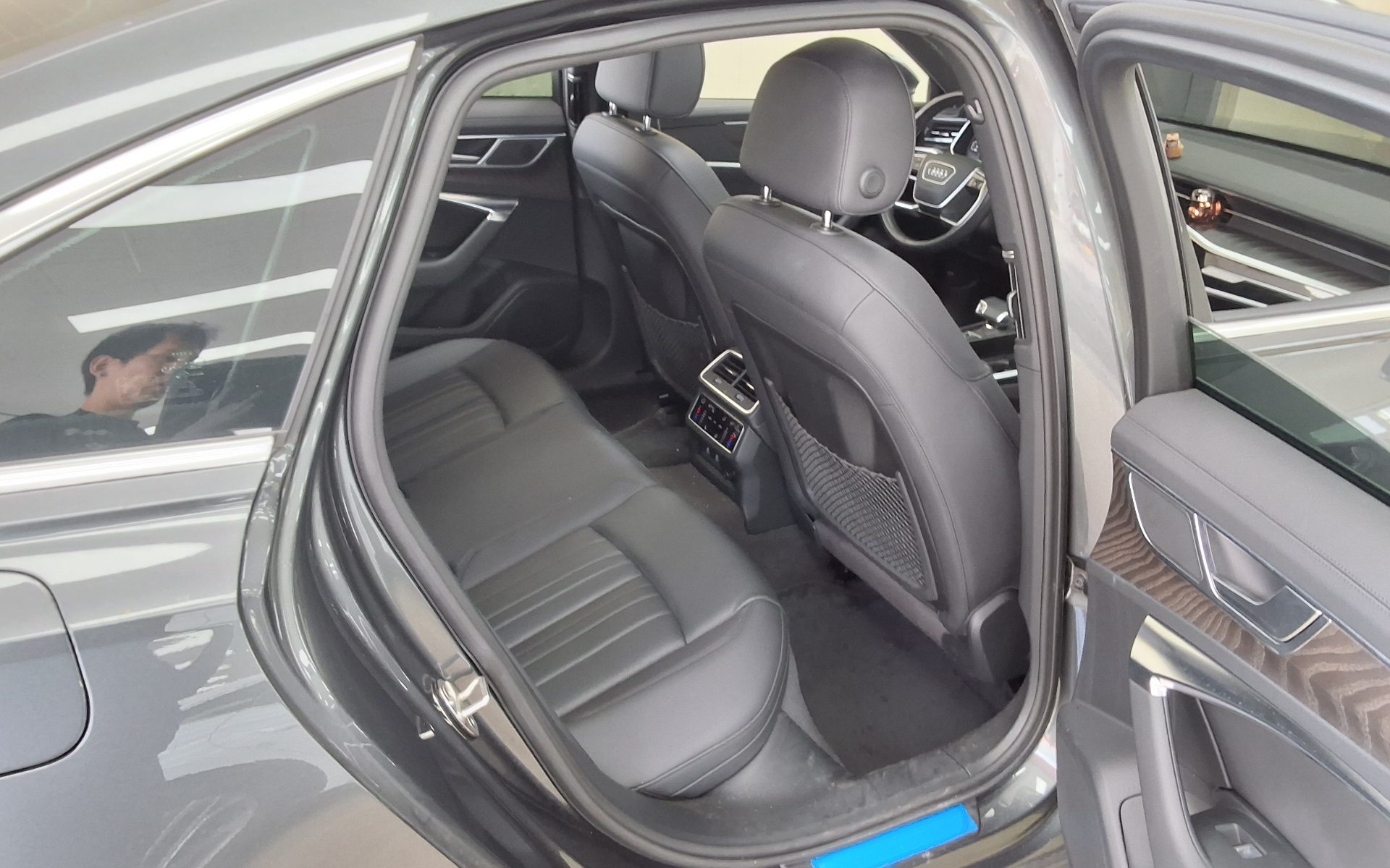 Audi A6 2023 — صورة 6