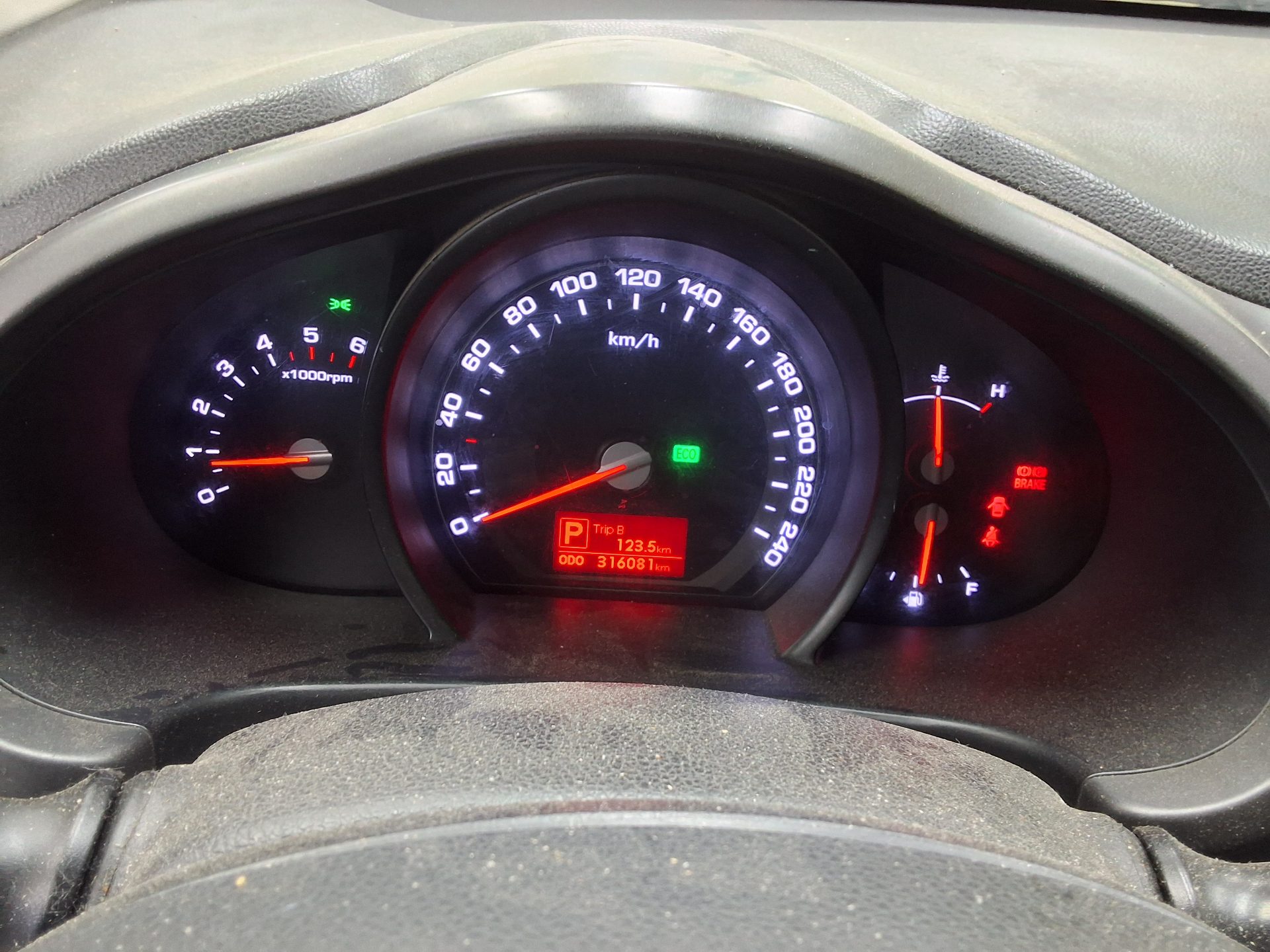 2012 - kia sportage