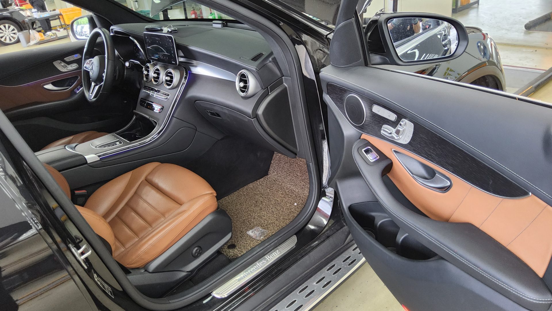 2022 - mercedes-benz glc 300
