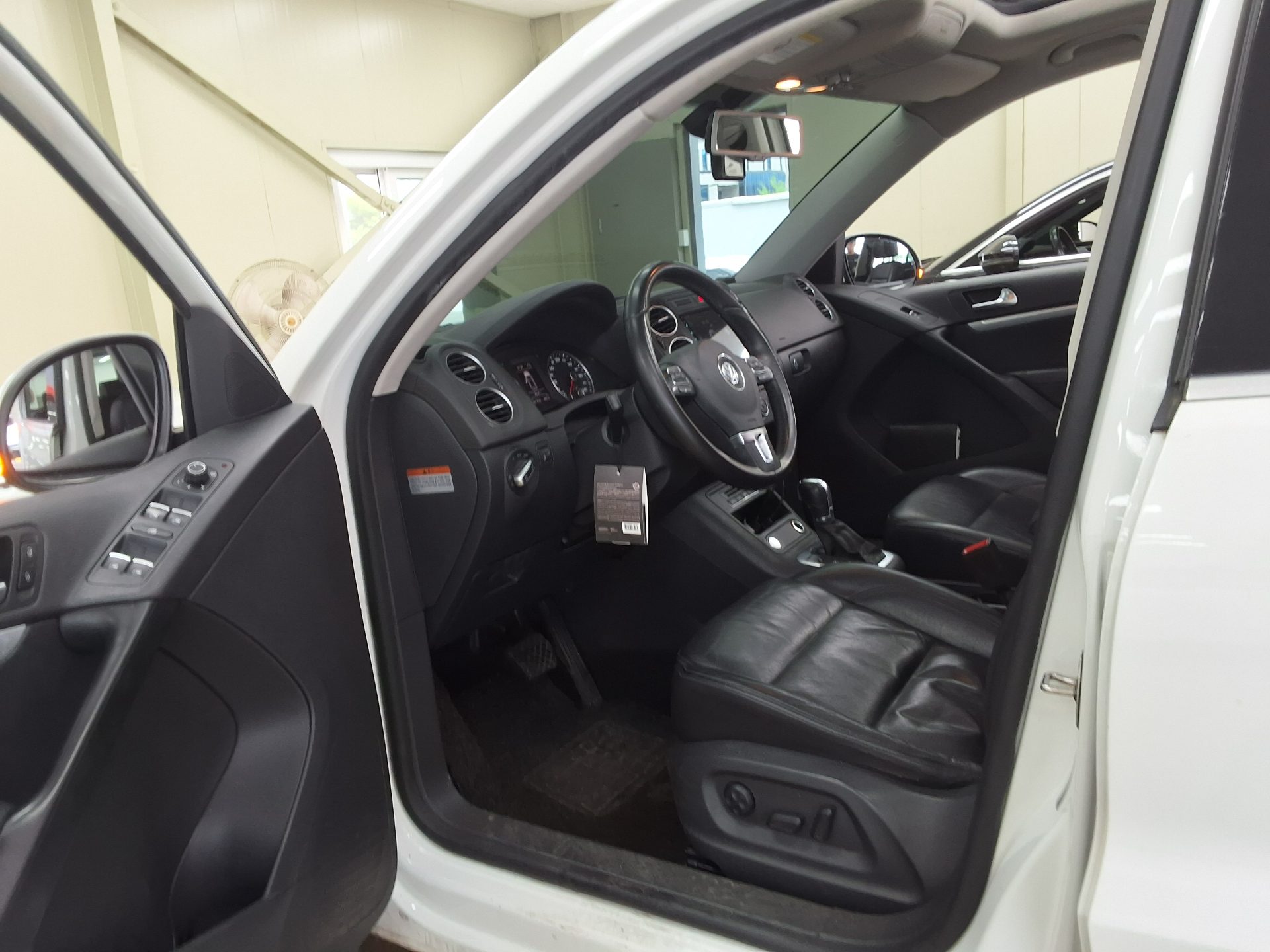 2016 - volkswagen tiguan