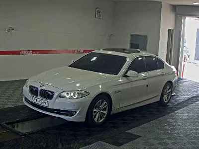 BMW 5 SERIES (6TH GEN) 520d