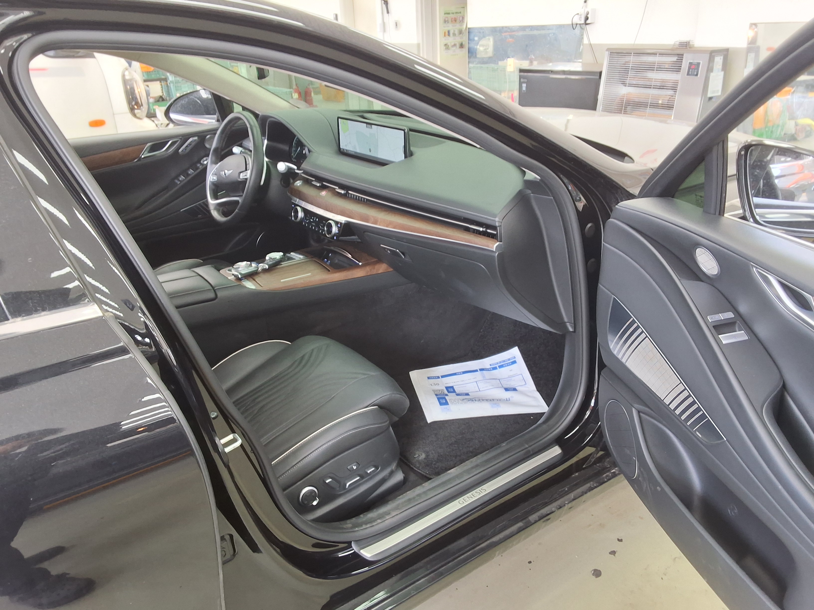 2023 - genesis g80