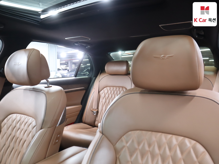 2021 - genesis g90