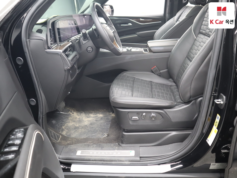 Cadillac Escalade 2024 — صورة 10