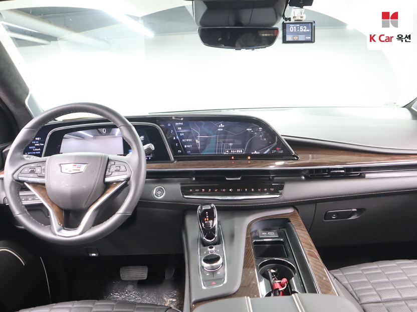 Cadillac Escalade 2024 — صورة 3