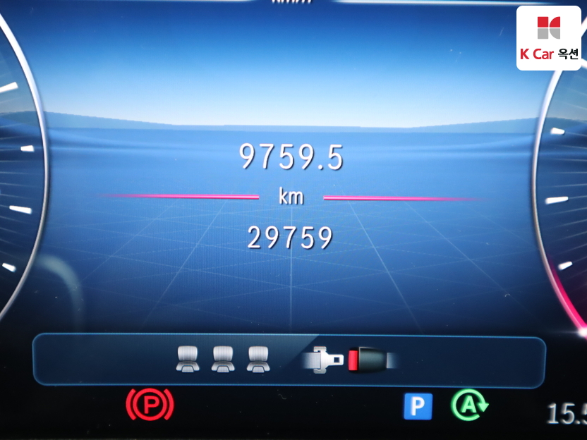 Mercedes-Benz E300 2024 — صورة 4