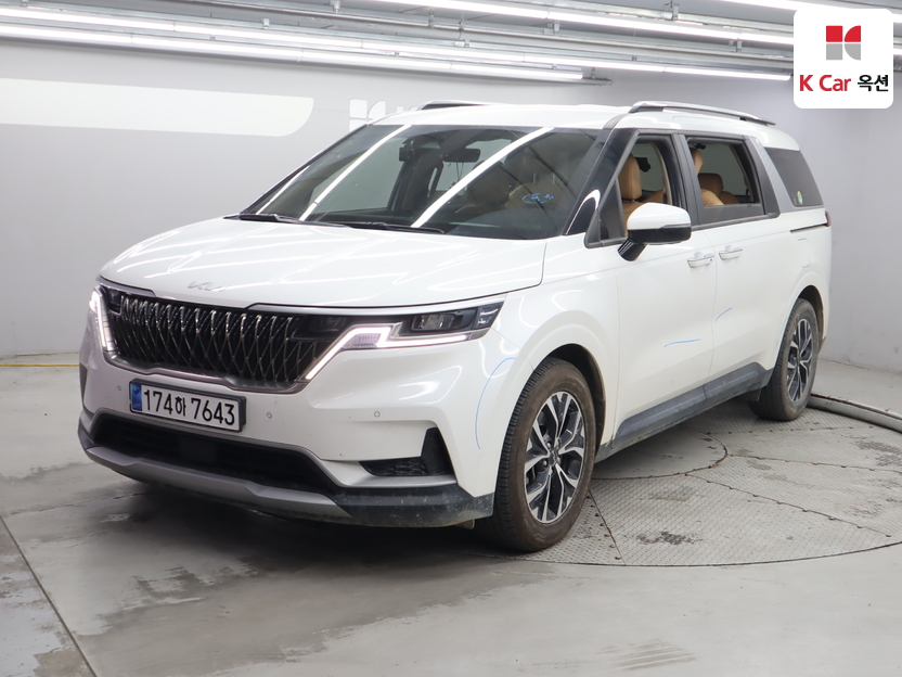 2023 - kia carnival
