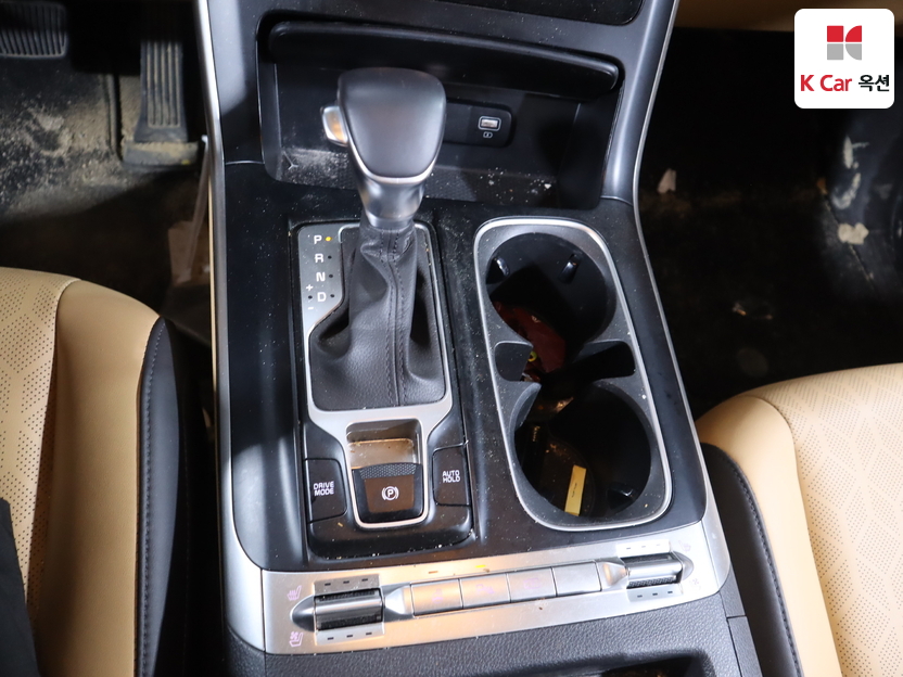 2023 - kia carnival