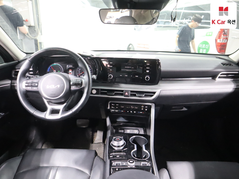 2023 - kia k5