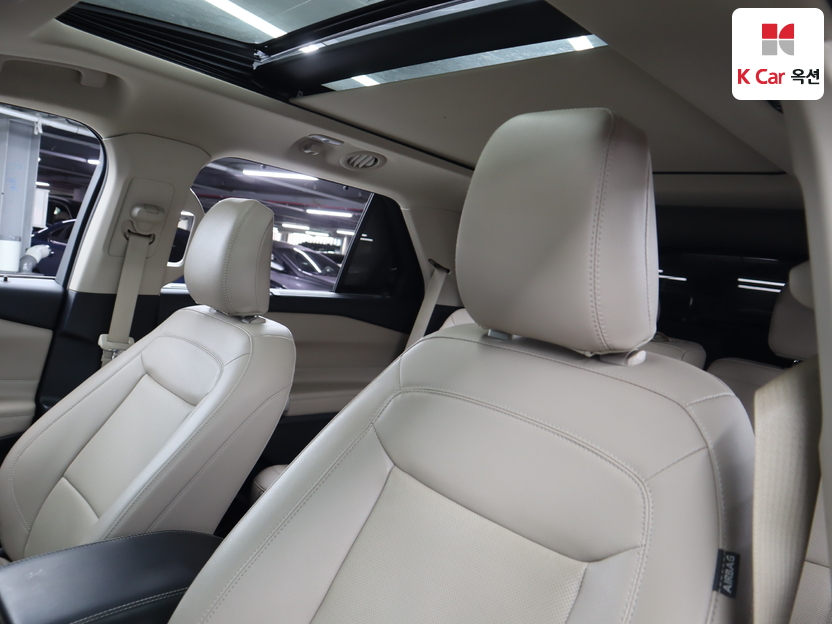 2022 - ford explorer