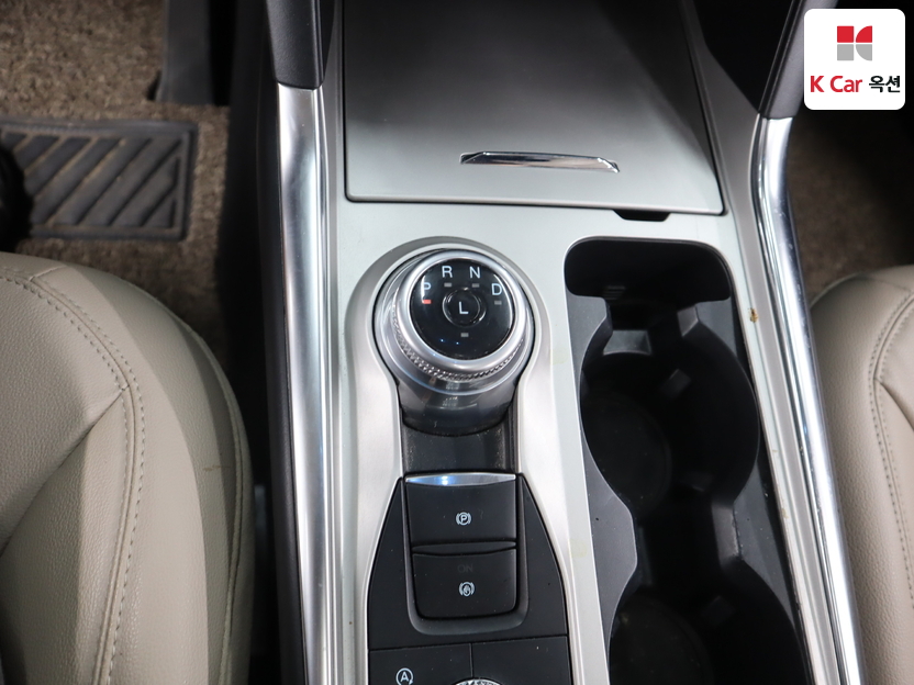 2022 - ford explorer