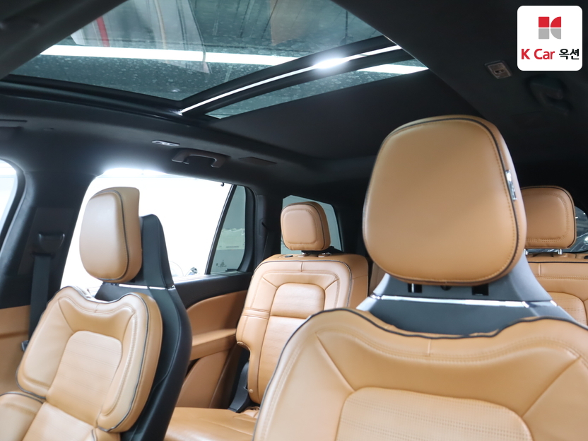 Lincoln Aviator 2022 — صورة 8