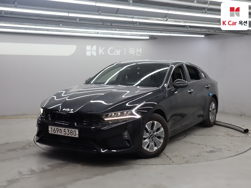 2022 - kia k5