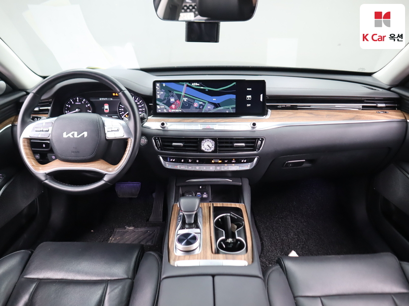 2022 - kia k9