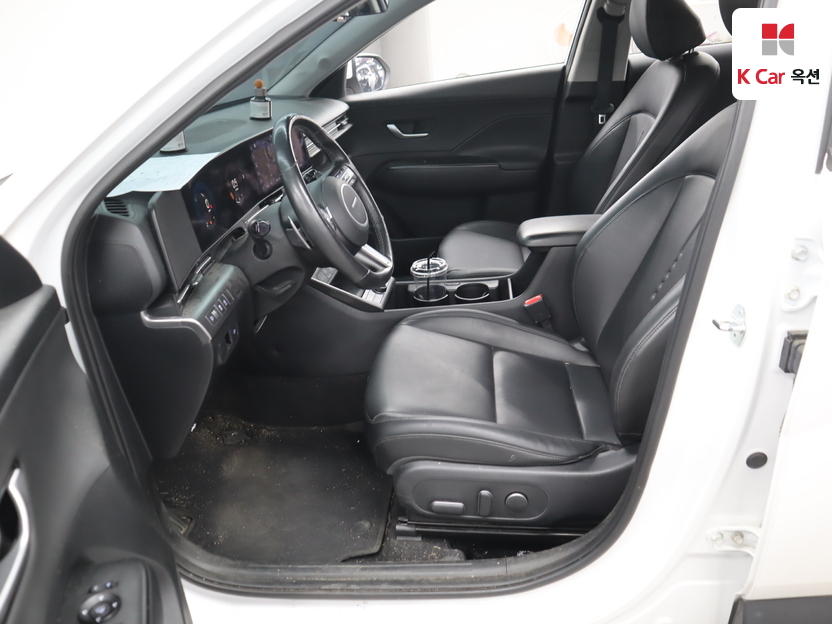 2023 - hyundai kona