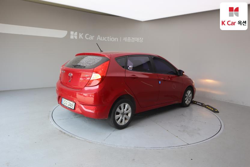 2016 - hyundai accent
