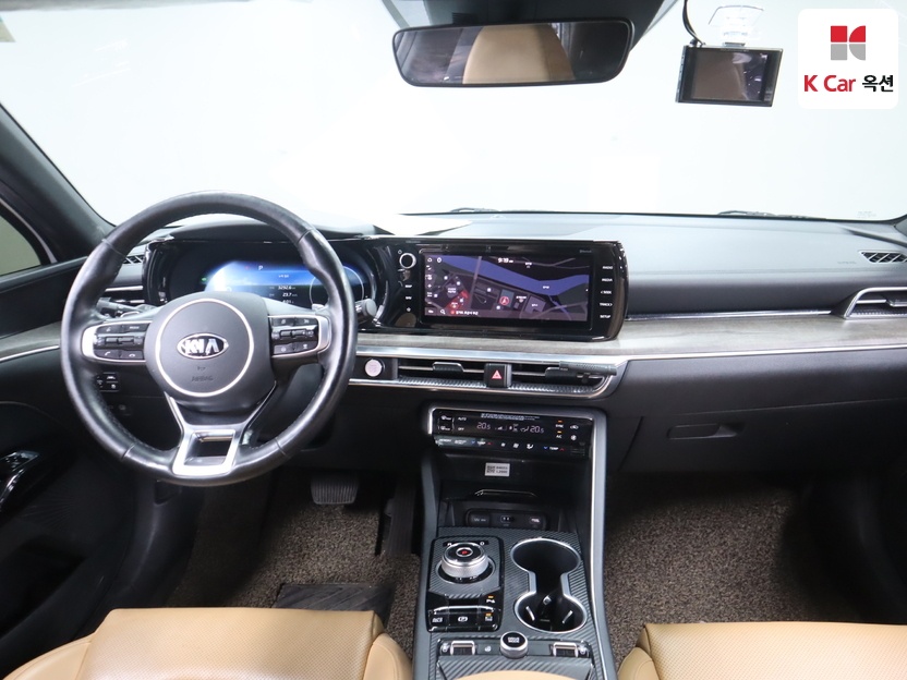 2021 - kia k5