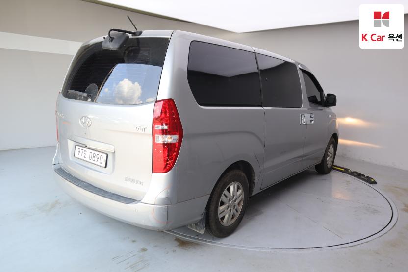2020 - hyundai grand starex