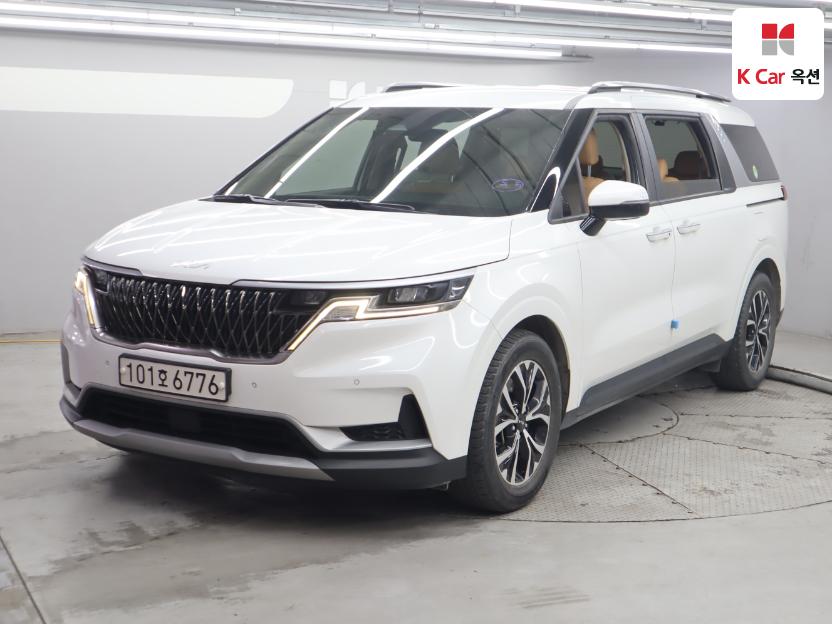 2022 - kia carnival