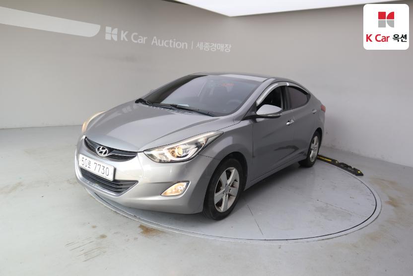 2012 - hyundai avante