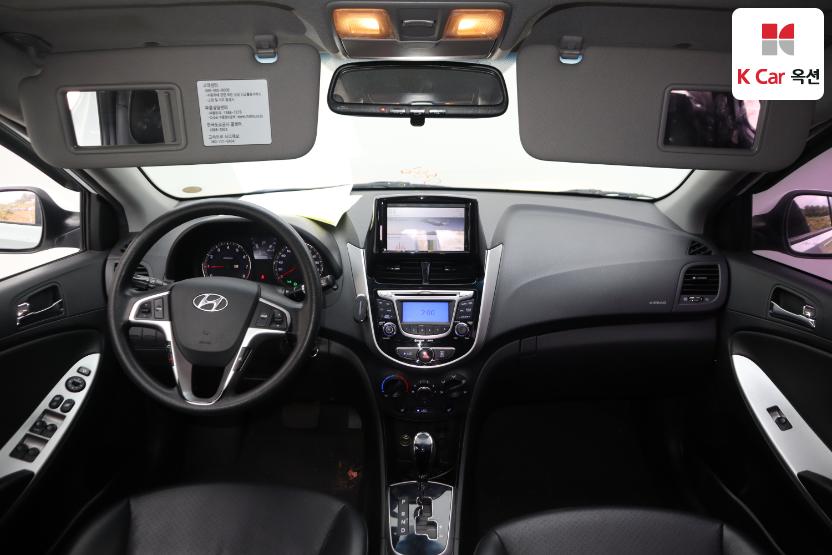 2013 - hyundai accent