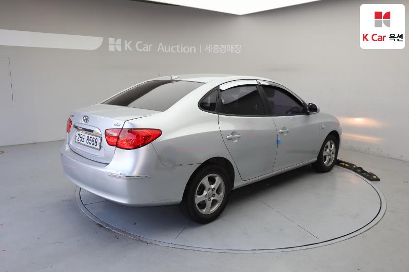 2010 - hyundai avante