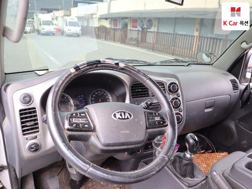 2020 - kia bongo iii