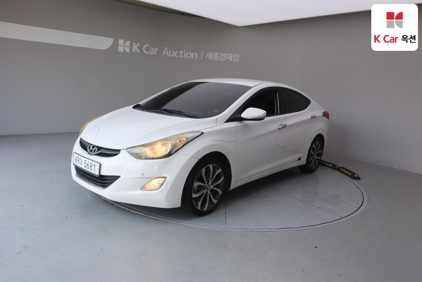 2013 - hyundai avante