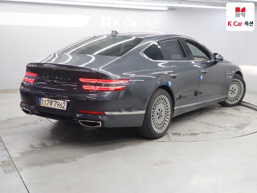 2021 - genesis g80
