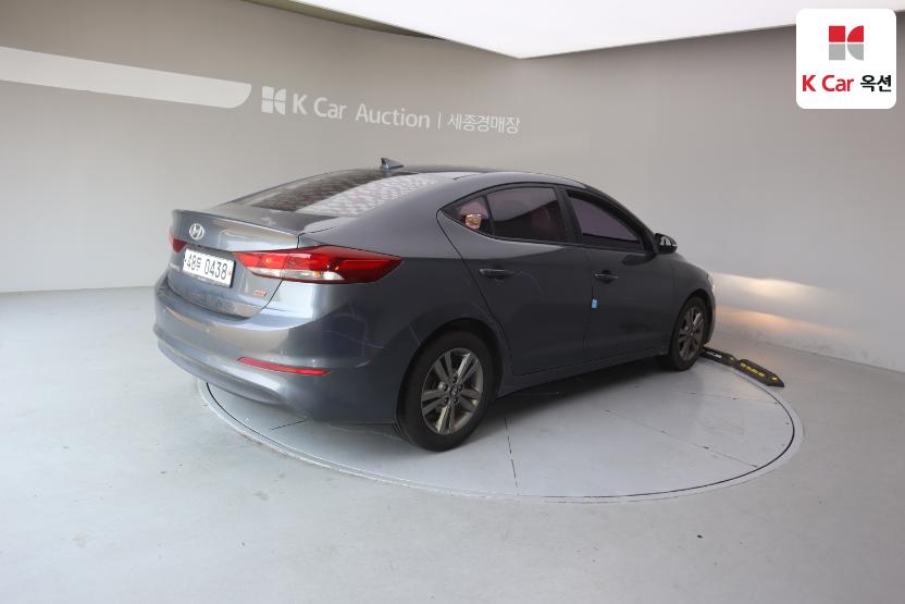 2016 - hyundai avante