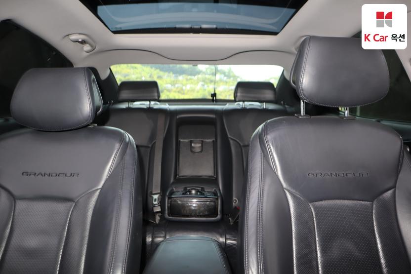 2011 - hyundai grandeur