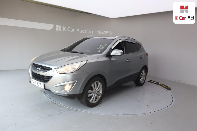 2011 - hyundai tucson