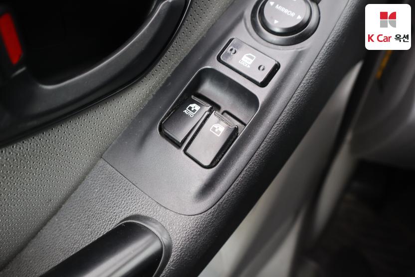 2019 - hyundai grand starex