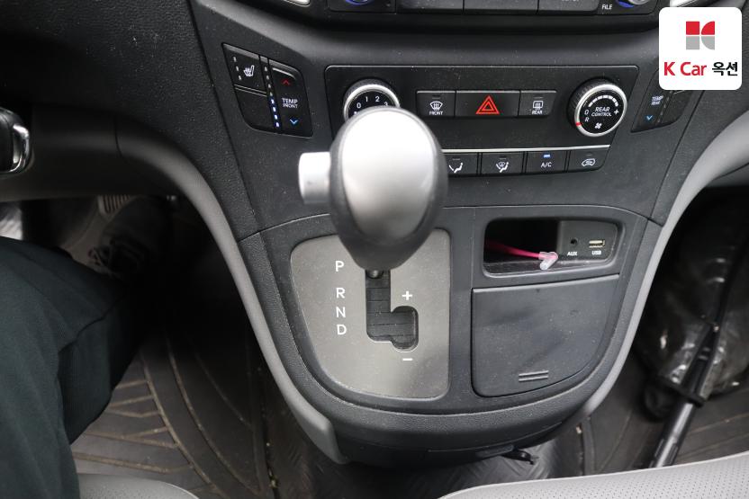 2019 - hyundai grand starex