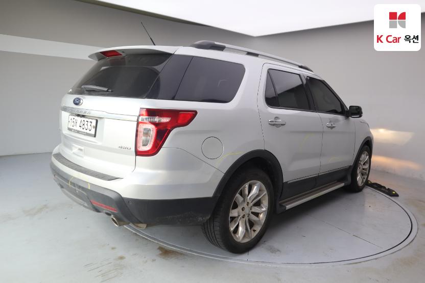 2013 - ford explorer