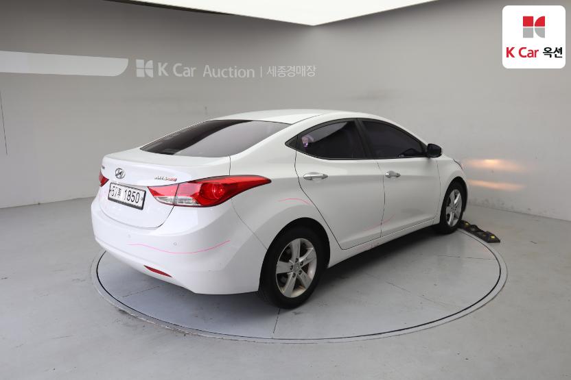 2012 - hyundai avante