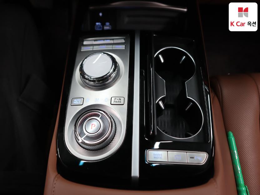 جينيسيس G80 2023 — صورة 7