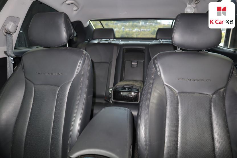 2011 - hyundai grandeur