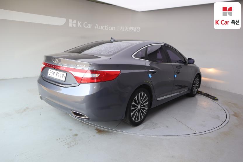 2013 - hyundai grandeur