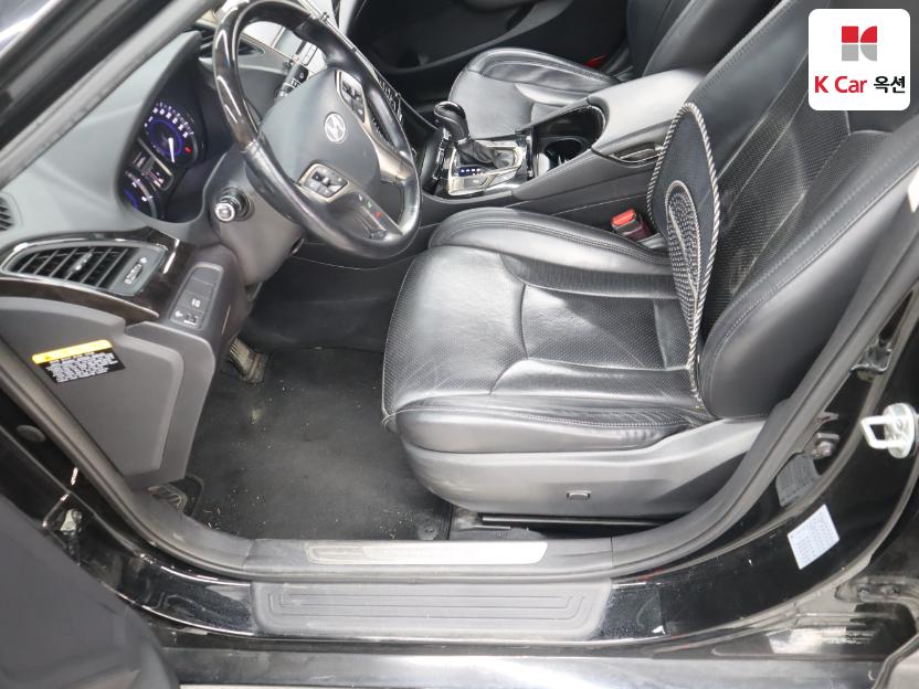 2012 - hyundai grandeur