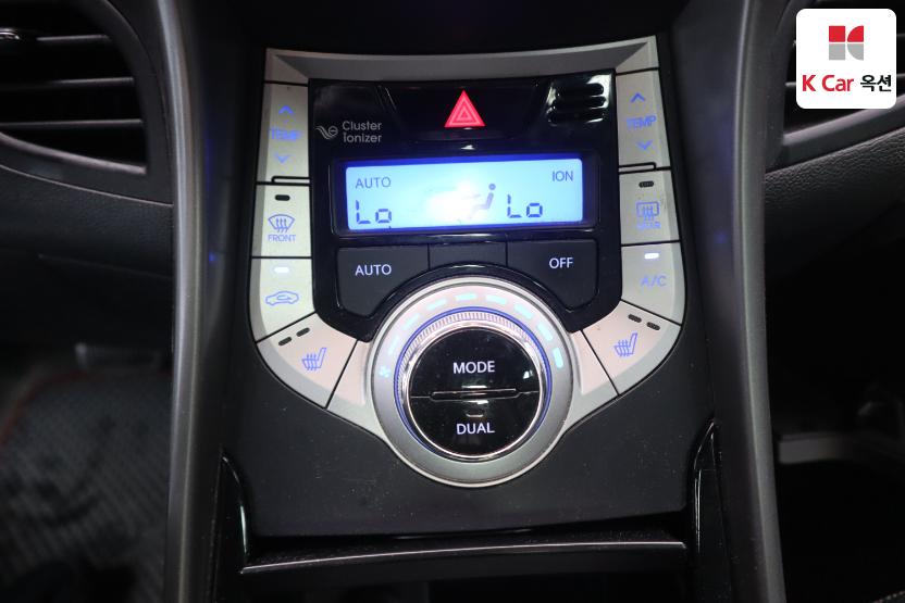 2012 - hyundai avante