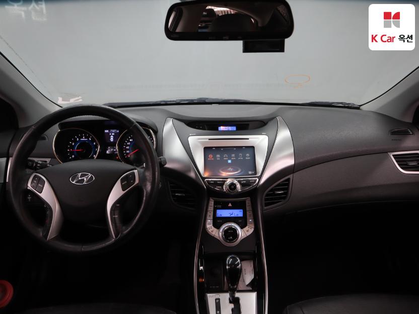 2011 - hyundai avante