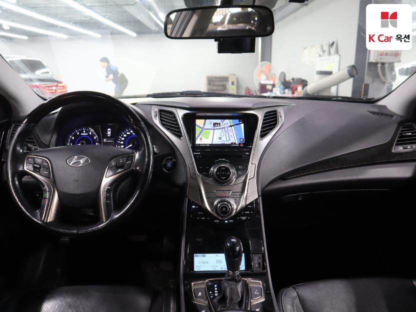 2012 - hyundai grandeur