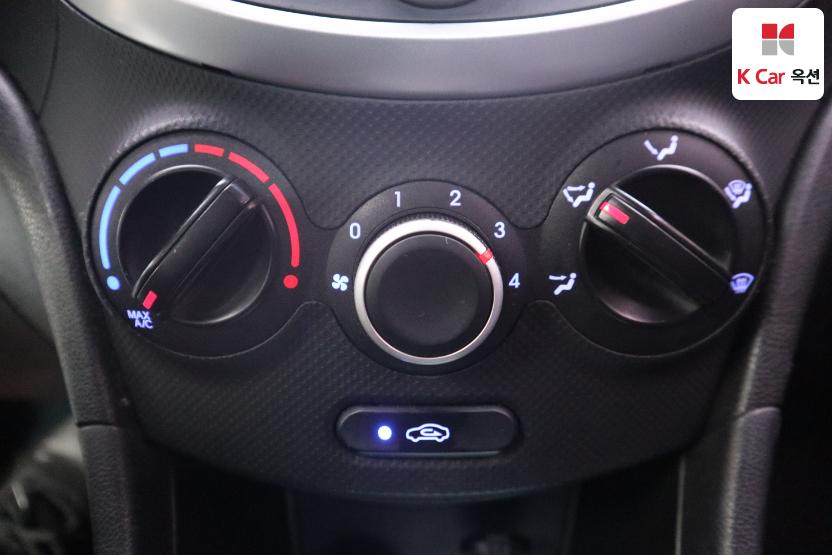 2015 - hyundai accent