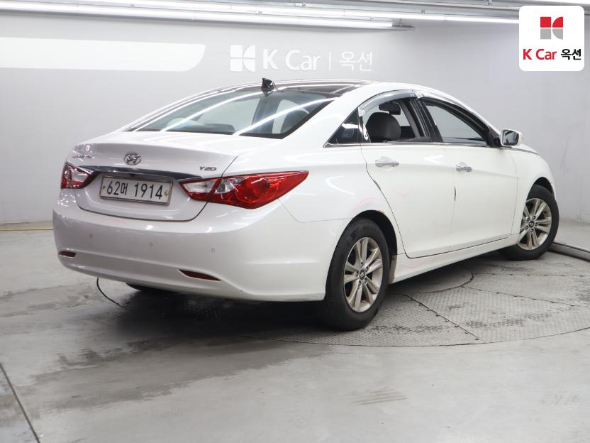 2010 - hyundai sonata
